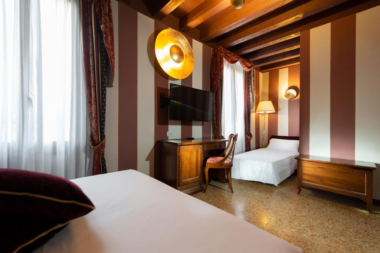 Hotel Tiziano Venezia Esterno foto