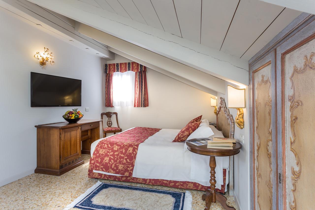 Hotel Tiziano Venezia Esterno foto